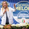 Giorgia Meloni vista dai giornali stranieri: «Leader di estrema destra, erede della tradizione fascista»